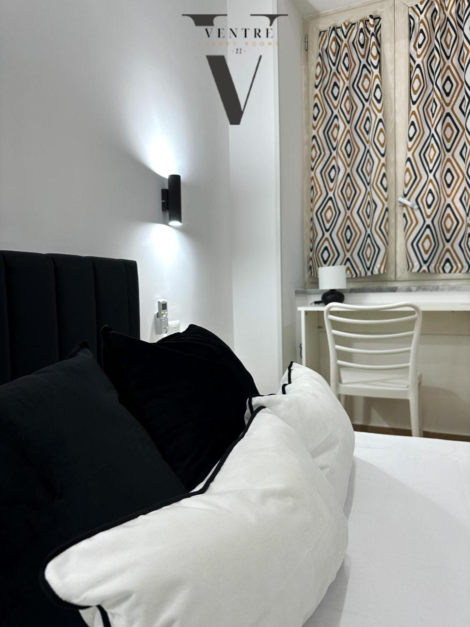 Ventre Luxury Rooms Napoli Bagian luar foto