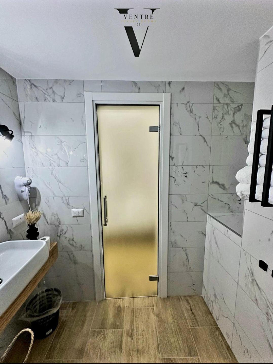 Ventre Luxury Rooms Napoli Bagian luar foto