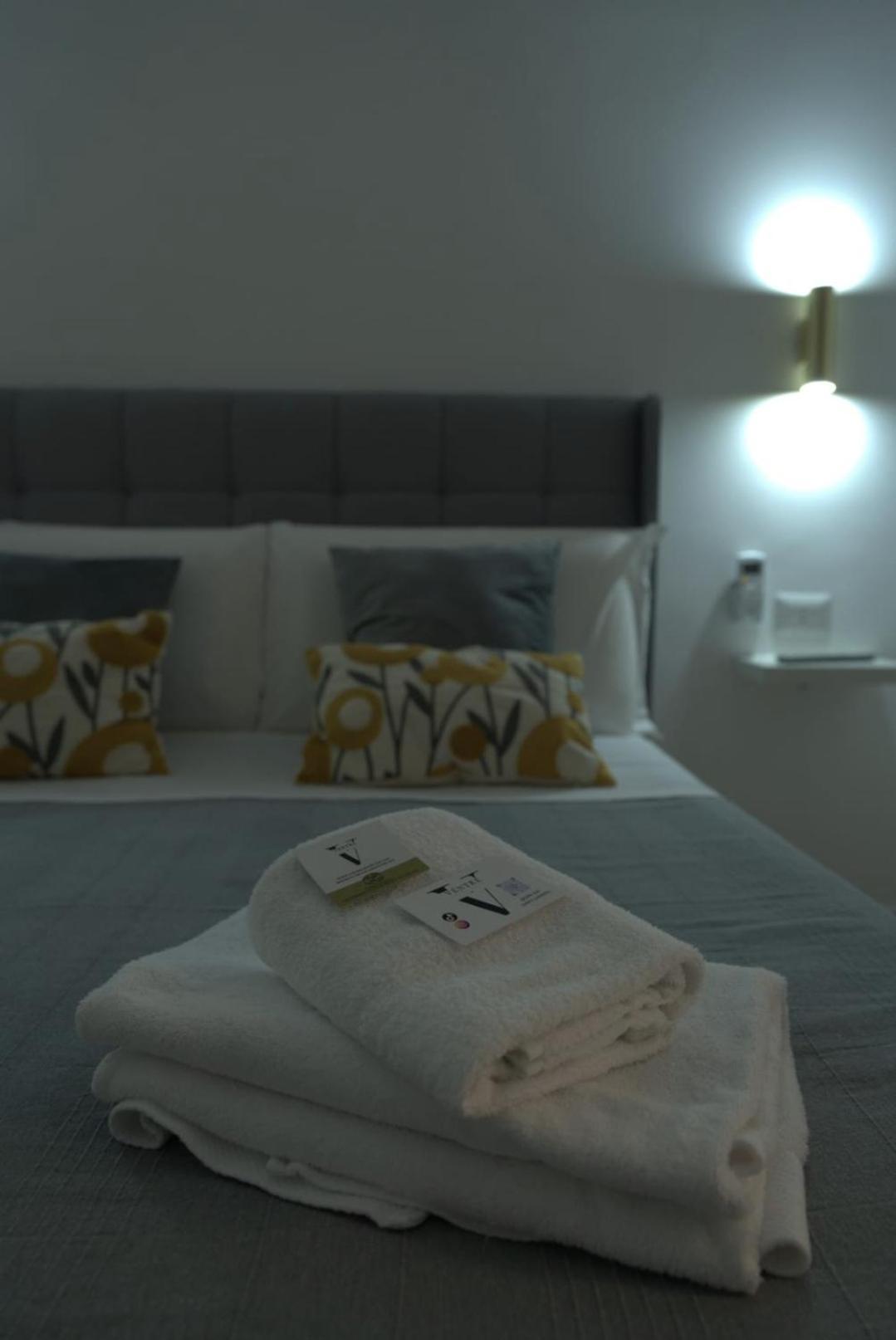 Ventre Luxury Rooms Napoli Bagian luar foto
