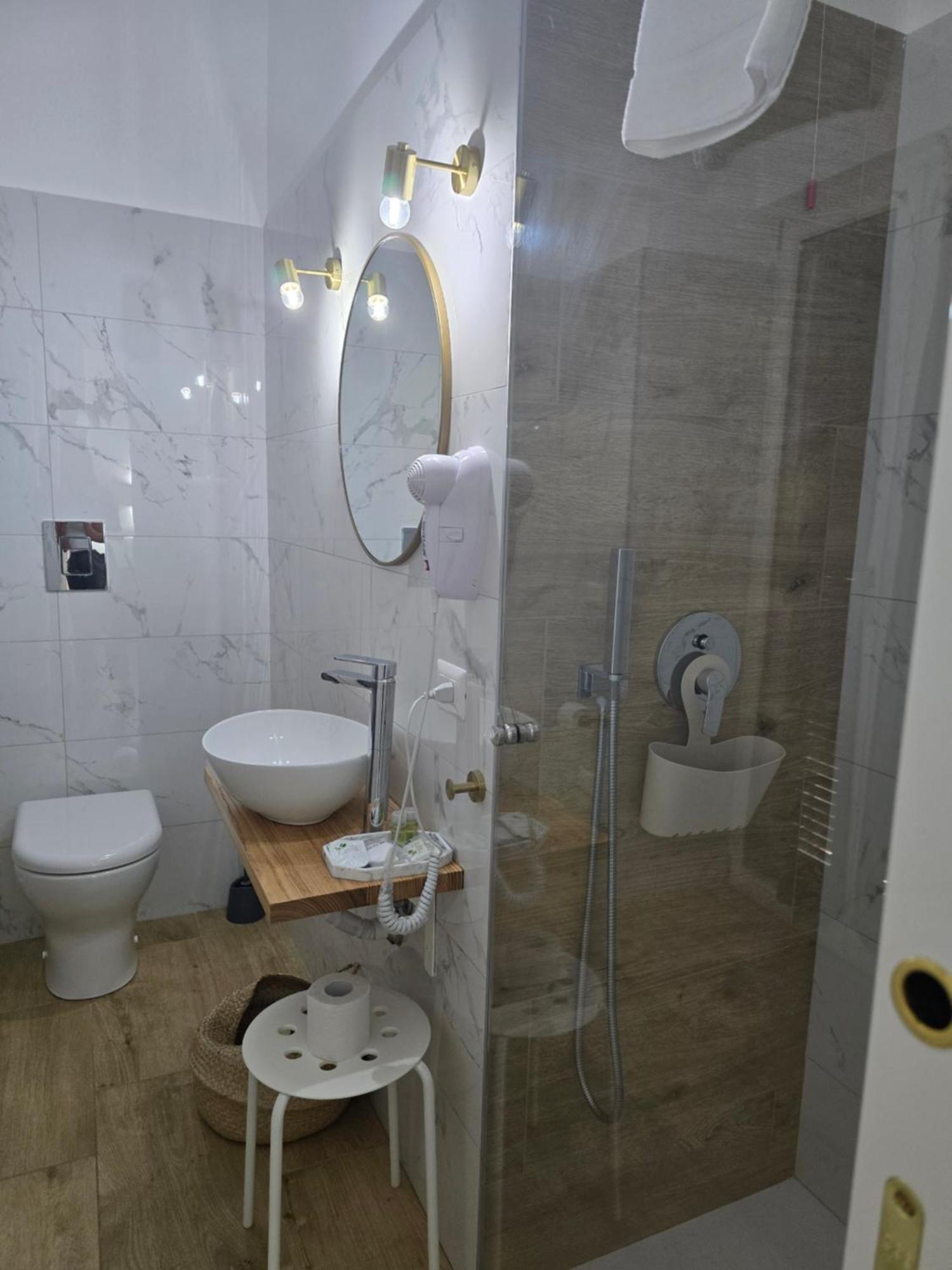 Ventre Luxury Rooms Napoli Bagian luar foto