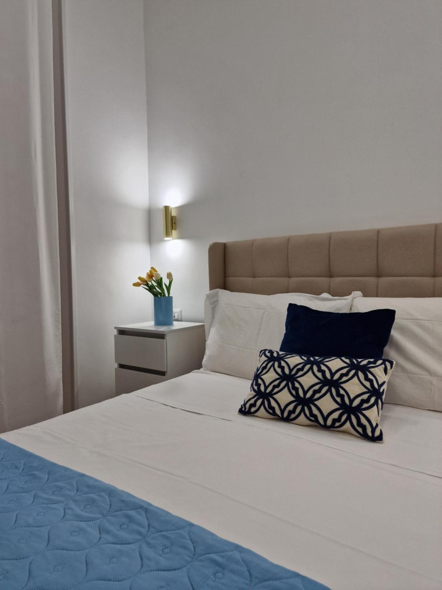 Ventre Luxury Rooms Napoli Bagian luar foto