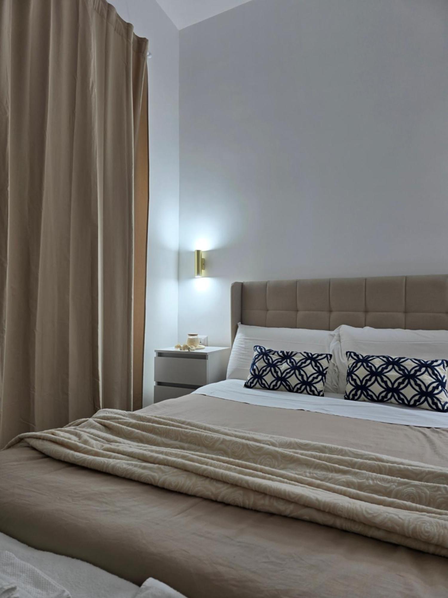 Ventre Luxury Rooms Napoli Bagian luar foto